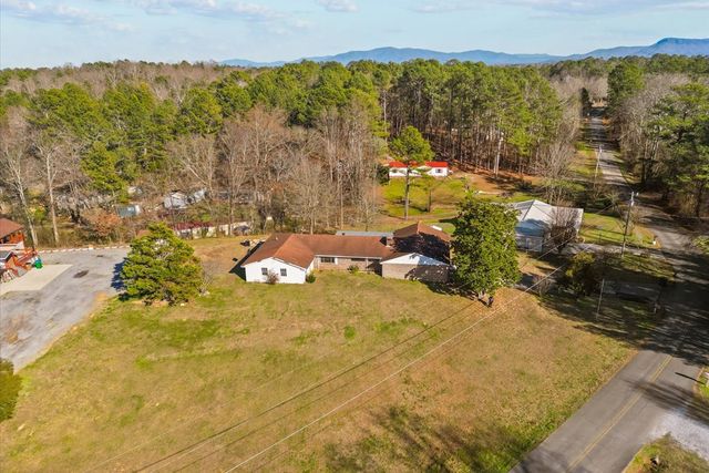 4305 NE Bass McHan Drive, Dalton, GA 30721