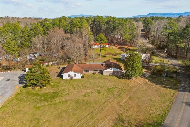 4305 NE Bass McHan Drive, Dalton, GA 30721