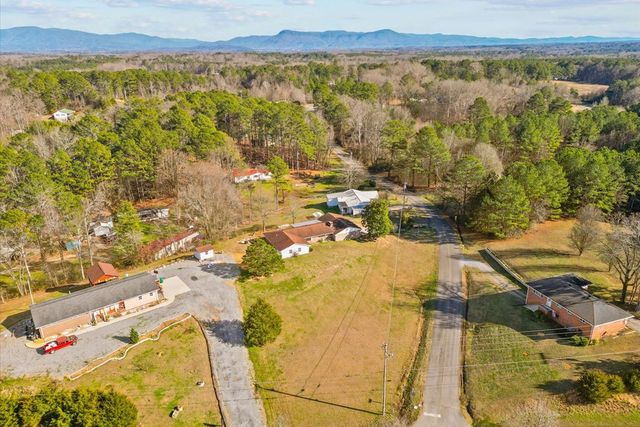 4305 NE Bass McHan Drive, Dalton, GA 30721