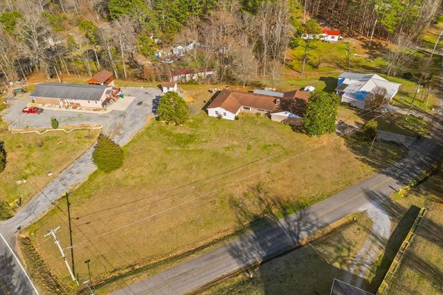 4305 NE Bass McHan Drive, Dalton, GA 30721