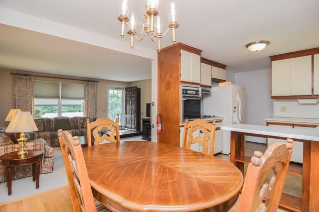 4 Emelda St, Palmer, MA 01069