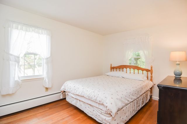 4 Emelda St, Palmer, MA 01069