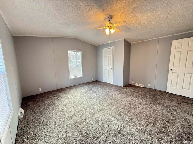 193 OAK VALLEY Drive, Carbondale, IL 62901