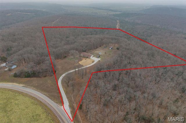 22598 Highway N, Lebanon, MO 65536