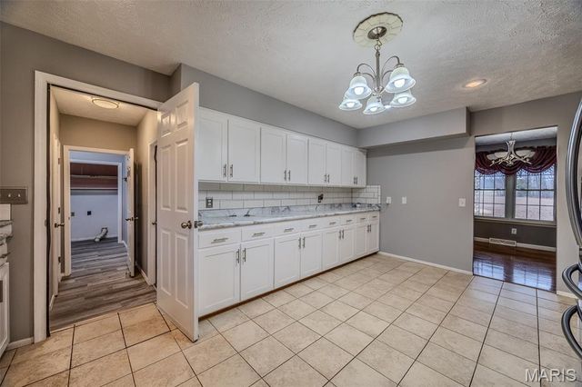 22598 Highway N, Lebanon, MO 65536