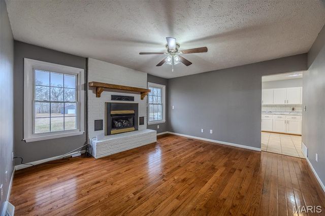 22598 Highway N, Lebanon, MO 65536