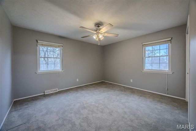 22598 Highway N, Lebanon, MO 65536