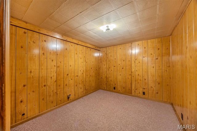 22598 Highway N, Lebanon, MO 65536