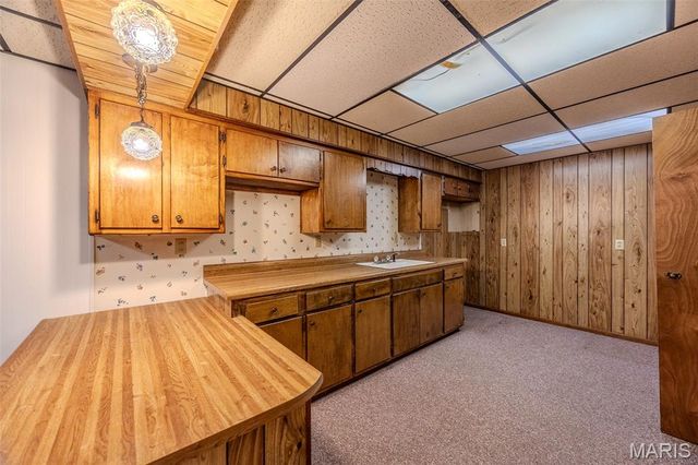 22598 Highway N, Lebanon, MO 65536