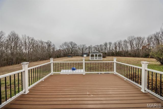 22598 Highway N, Lebanon, MO 65536