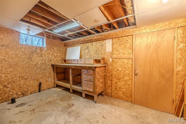 22598 Highway N, Lebanon, MO 65536