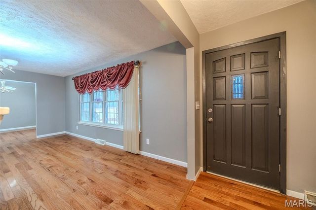 22598 Highway N, Lebanon, MO 65536