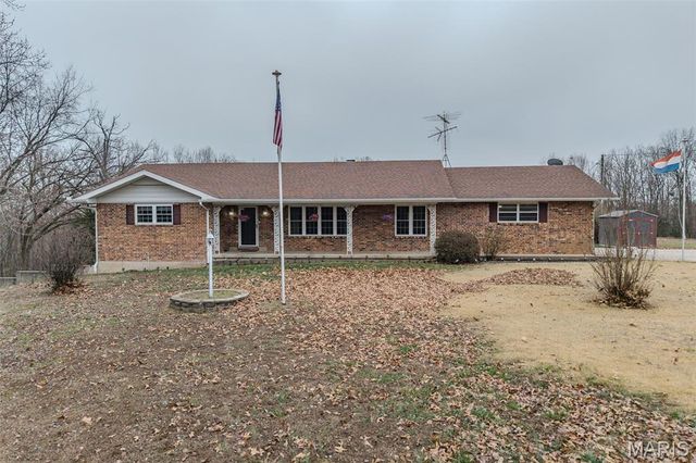 22598 Highway N, Lebanon, MO 65536