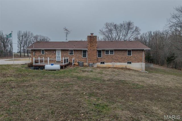 22598 Highway N, Lebanon, MO 65536