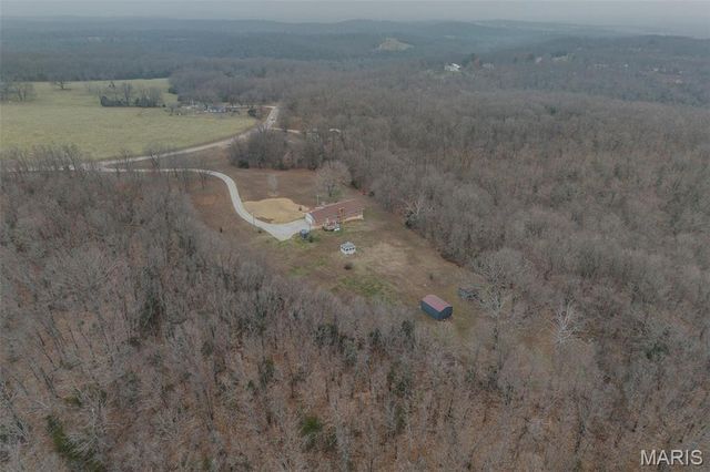 22598 Highway N, Lebanon, MO 65536