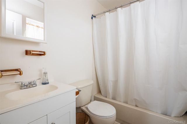 24 Lonscreek Place, Mastic Beach, NY 11951