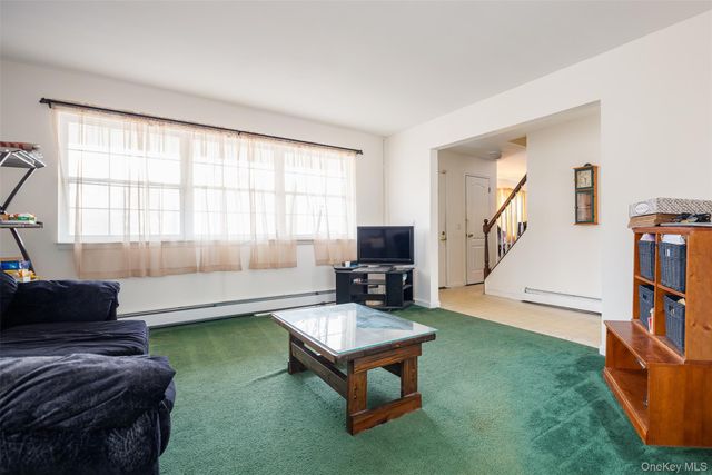 24 Lonscreek Place, Mastic Beach, NY 11951