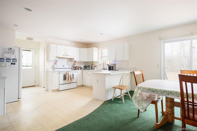 24 Lonscreek Place, Mastic Beach, NY 11951