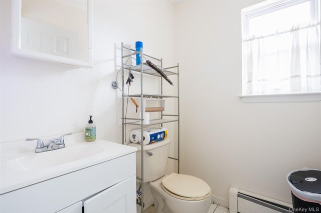 24 Lonscreek Place, Mastic Beach, NY 11951