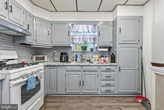 3866 FRANKFORD AVE, Philadelphia, PA 19124