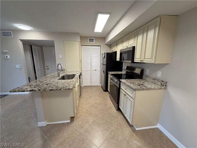 2058 Arbour Walk CIR 3316, Naples, FL 34109