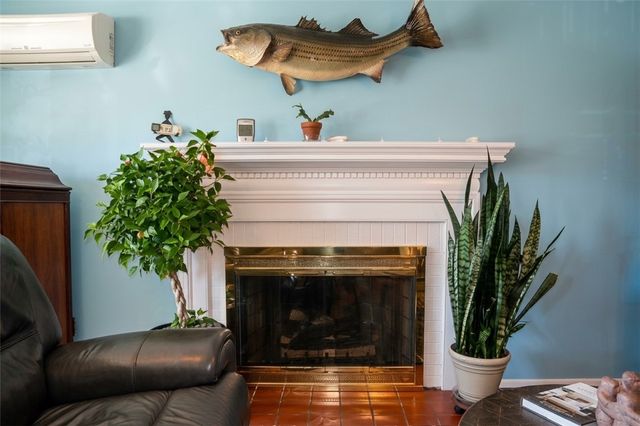 42 Tanglewood Drive, East Providence, RI 02915
