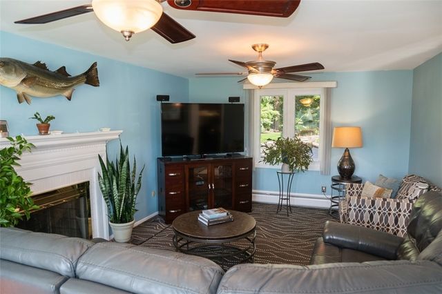 42 Tanglewood Drive, East Providence, RI 02915