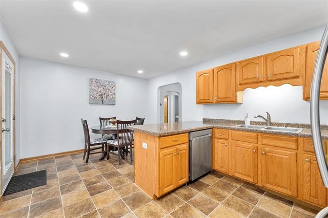 2129 E Lexington Boulevard, Eau Claire, WI 54701