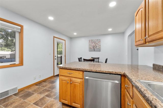 2129 E Lexington Boulevard, Eau Claire, WI 54701