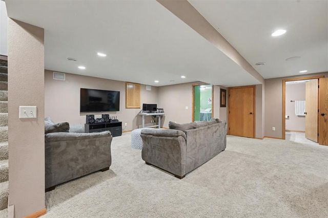 2129 E Lexington Boulevard, Eau Claire, WI 54701
