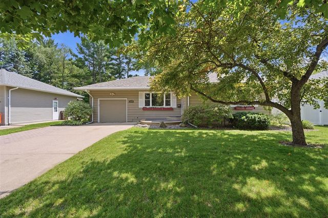 2129 E Lexington Boulevard, Eau Claire, WI 54701