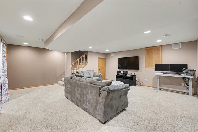 2129 E Lexington Boulevard, Eau Claire, WI 54701