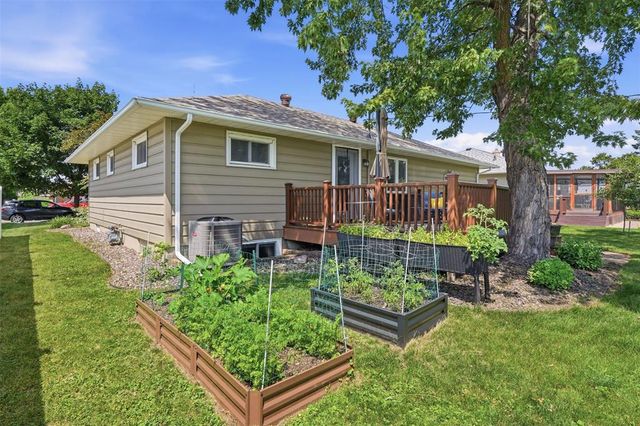 2129 E Lexington Boulevard, Eau Claire, WI 54701