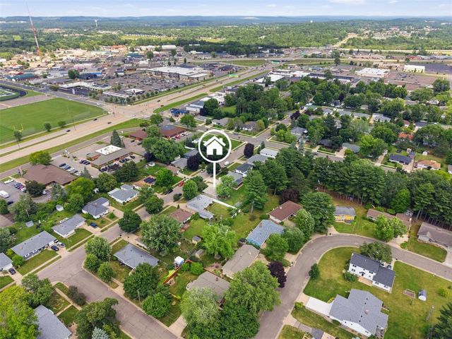 2129 E Lexington Boulevard, Eau Claire, WI 54701