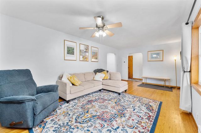 2129 E Lexington Boulevard, Eau Claire, WI 54701