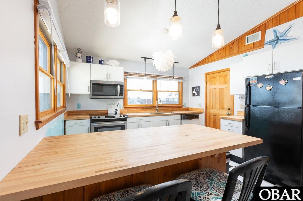 Image 14 of property listing at 3836 N Virginia Dare Trail Unit M1, Kitty Hawk, NC 27949