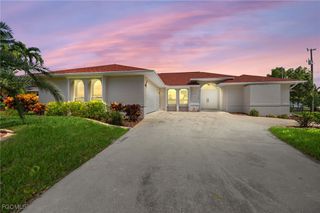 2223 SE 10th LN, Cape Coral, FL 33990