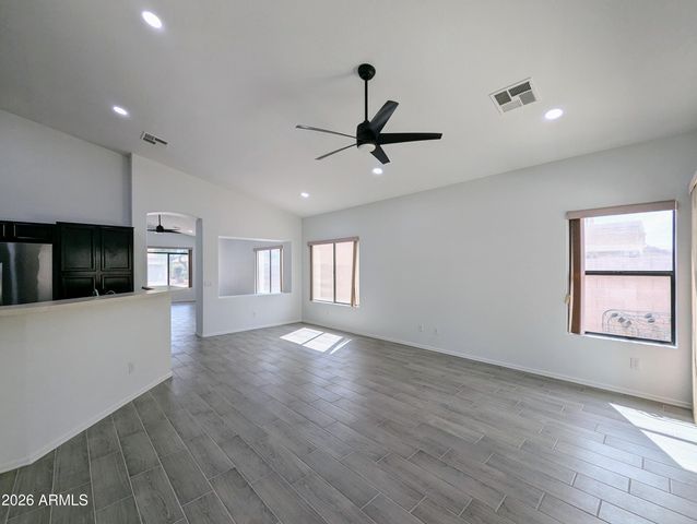 5424 W WAGONER Road, Glendale, AZ 85308