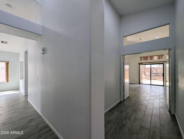 5424 W WAGONER Road, Glendale, AZ 85308