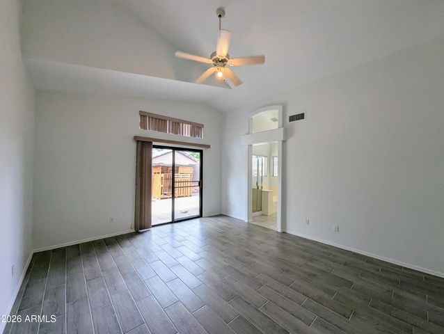 5424 W WAGONER Road, Glendale, AZ 85308