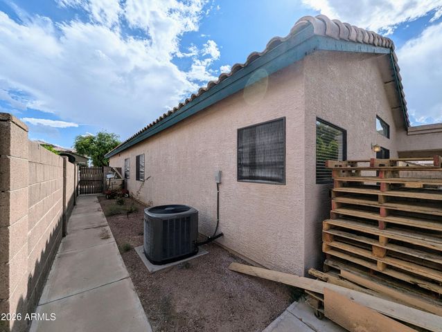 5424 W WAGONER Road, Glendale, AZ 85308