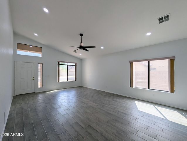 5424 W WAGONER Road, Glendale, AZ 85308