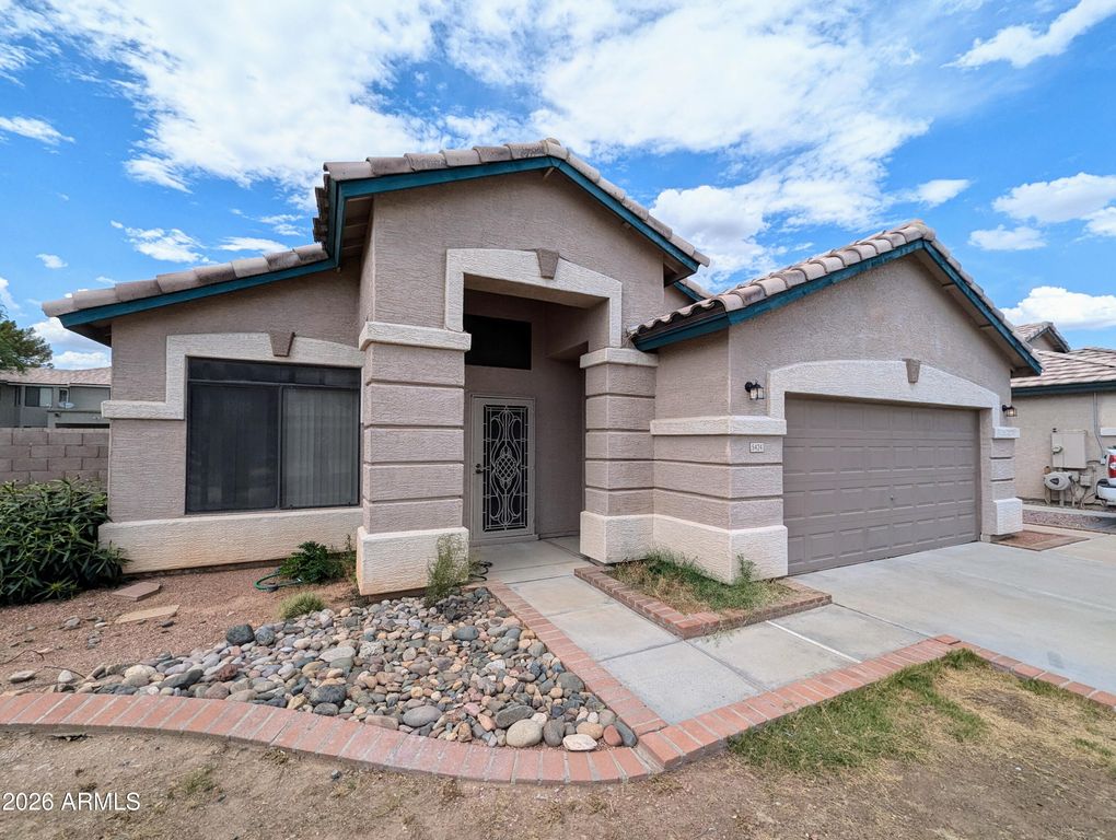 5424 W WAGONER Road, Glendale, AZ 85308