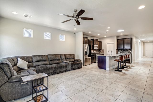 7713 Majesty Court NW, Albuquerque, NM 87107