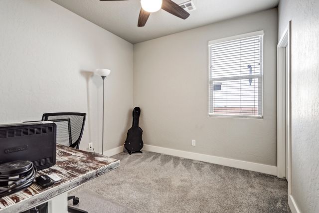 7713 Majesty Court NW, Albuquerque, NM 87107