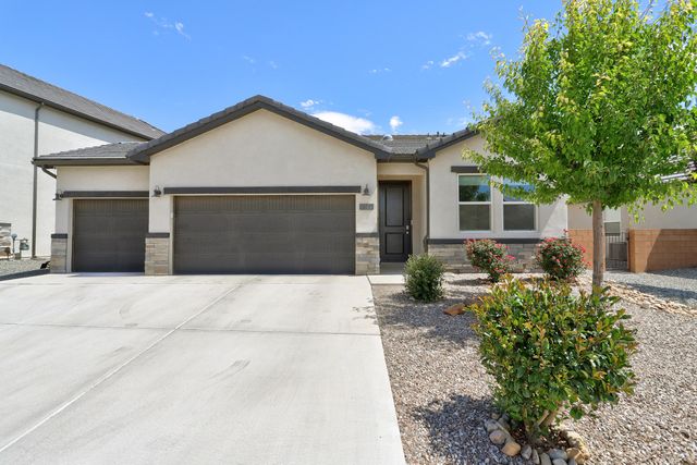 7713 Majesty Court NW, Albuquerque, NM 87107