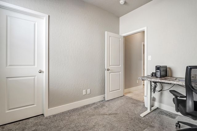 7713 Majesty Court NW, Albuquerque, NM 87107