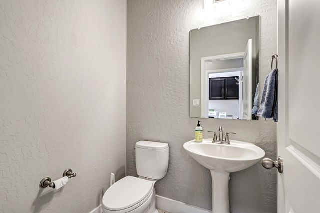 7713 Majesty Court NW, Albuquerque, NM 87107
