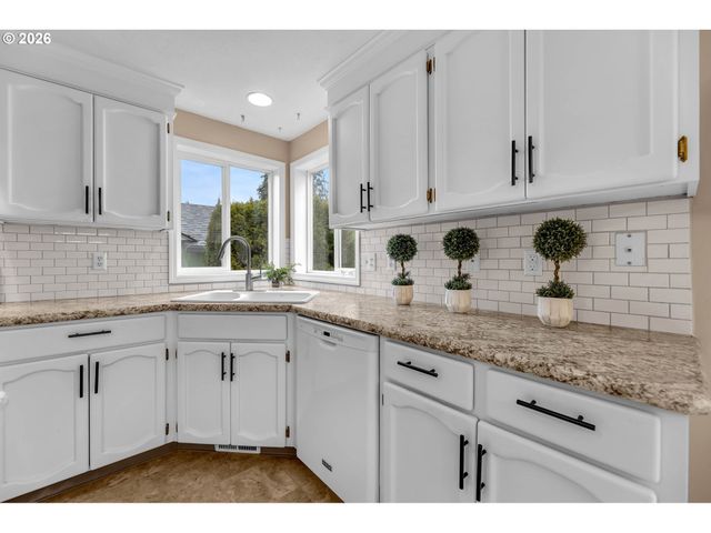 11811 Ne 40TH Pl, Vancouver, WA 98686