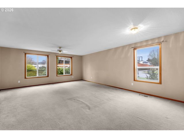 11811 Ne 40TH Pl, Vancouver, WA 98686